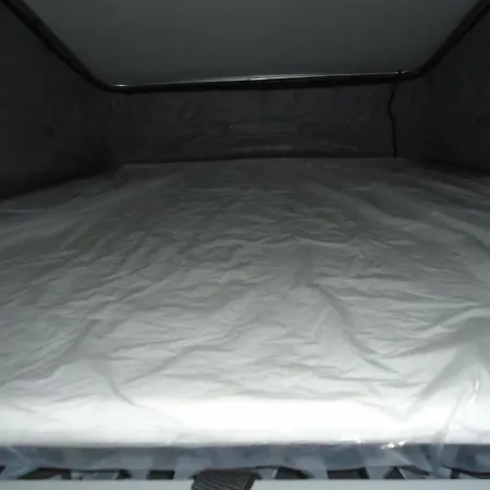 Van Amenage 4 Places 4 Couchages Autonome * ラ・ロッシュ＝シュル＝ヨン